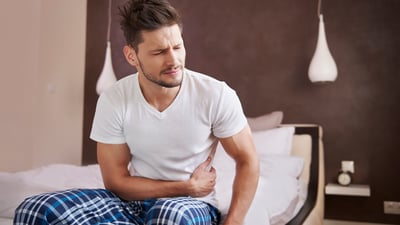 10 síntomas del cáncer de colon en hombres y mujeres