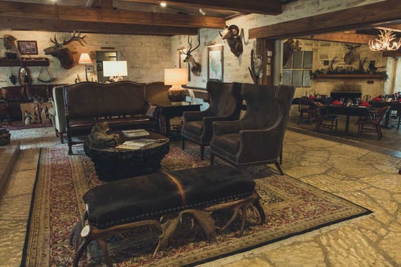 Joshua-Creek-Ranch_inside-lodge