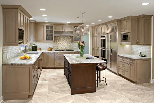 What should be noticed when choosing customized kitchen cabinets
