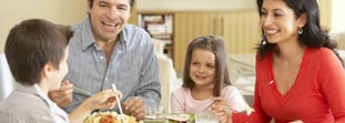 10 consejos para que tus hijos coman mejor