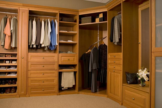 Closet Gallery by Valet Custom Cabinets & Closets