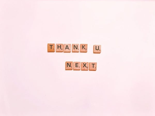 colors-letters-scrabble-1570872-900x675
