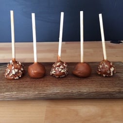 caramel apples