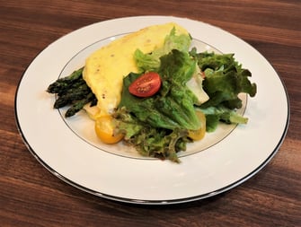 omelet and salad