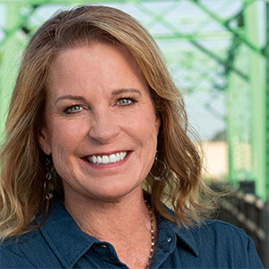 Kristi-Knous--Headshot