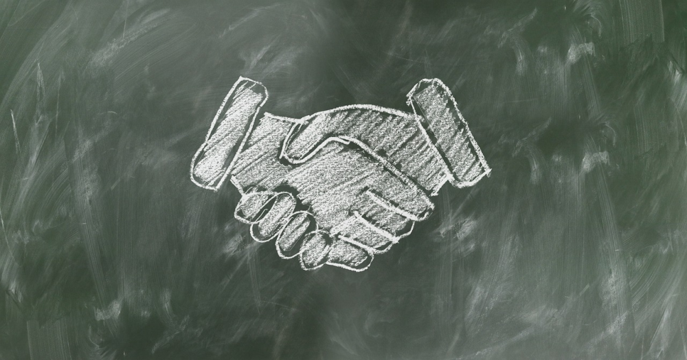 shaking-hands-2499612_1280