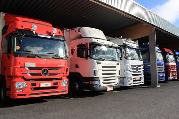 Parkings poids lourds : repenser la sécurité en Europe