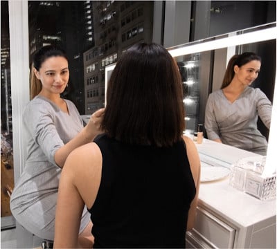 plastic surgery consultation 