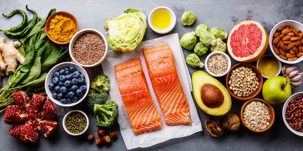 超級食物如牛油果、藍莓、藜麥等