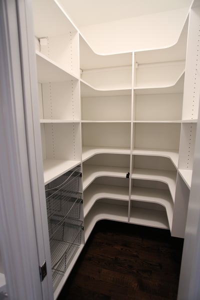 White Pantry with Adjustable Corner Radius Shelves, Basket Pullouts