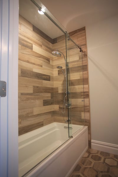 Frameless Glass Tub Enclosure