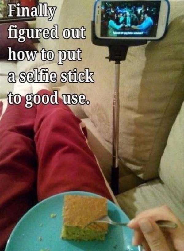 23 Weird Selfie Ideas that Prove Selfie Sticks MUST GO!