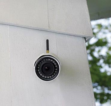 camera sold by home security companies