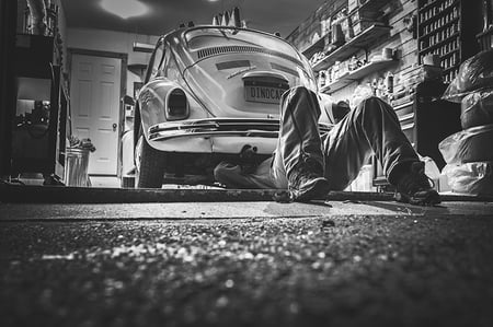 garage black and white