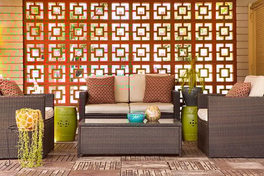 10 of the Greatest MCM Outdoor Designs