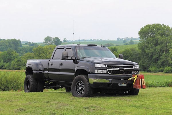 An 800HP LBZ Duramax Built To Do One Thing