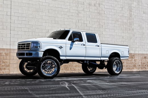 A Show-Ready, Five-Speed ’97 F-250 On ’05 Axles