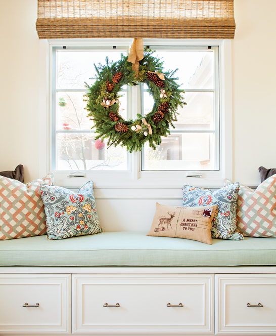 Home Tour: Modern Beach Cottage Christmas 