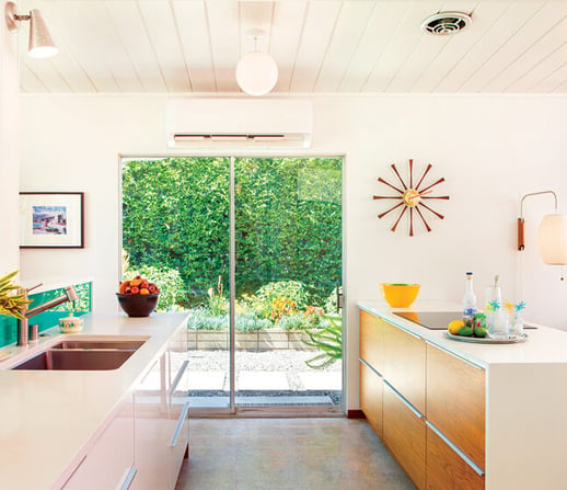 Easy Breezy Entertaining in an Eichler Kitchen