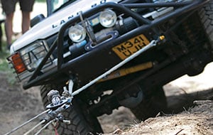 Vehicle-recovery-using-Superwinch-shackles-recovery-ring-4
