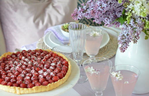 Set a Pretty Table for Mother’s Day