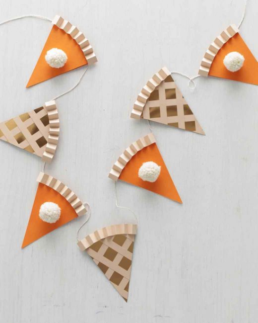 Make the Cutest Pie Garland for Thanksgiving