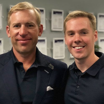 hpd-officer-gets-gift-from-mattress-mack