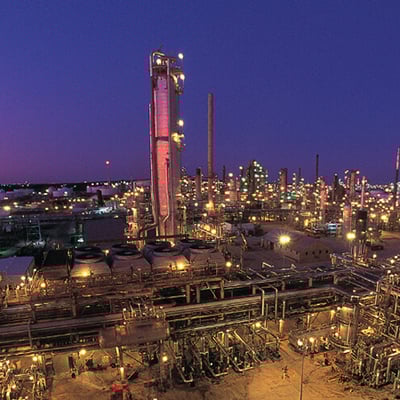 valero-plant-on-fire-texas-city