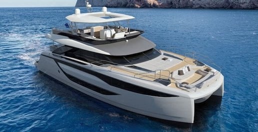 Prestige-Yachts-M8-hero-6-16-23_0