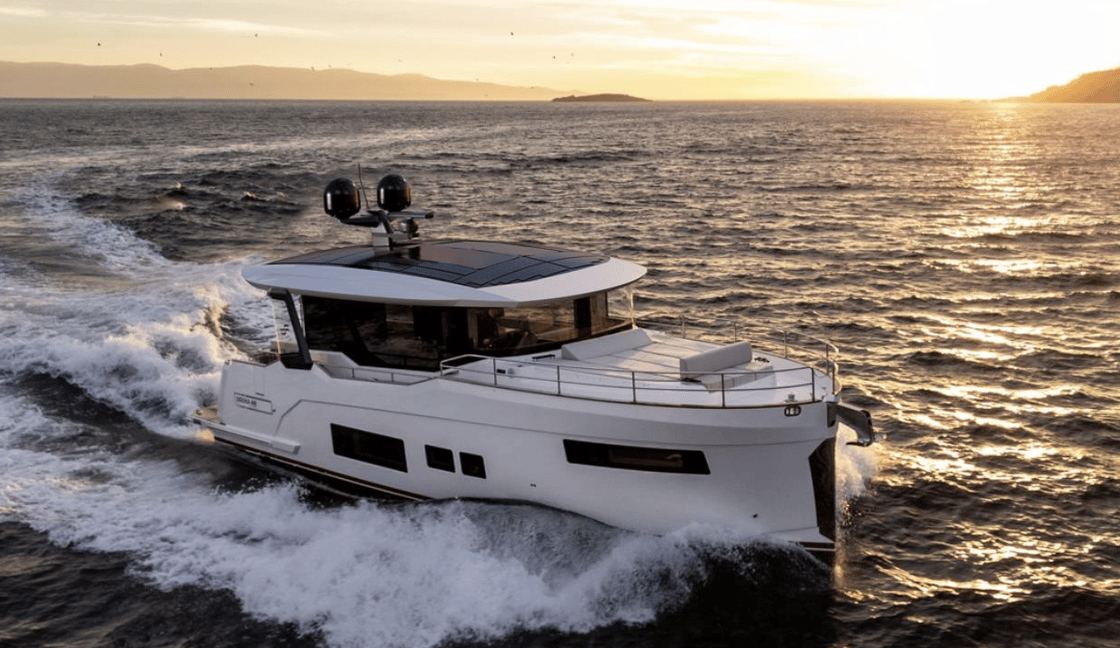 Sirena 48 Hybrid