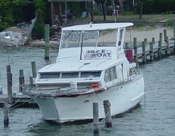 buy-used-boat
