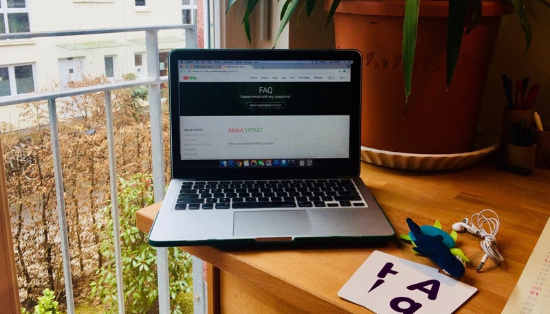 5 Reasons You Should Start Teaching English Online Before You Move Abroad