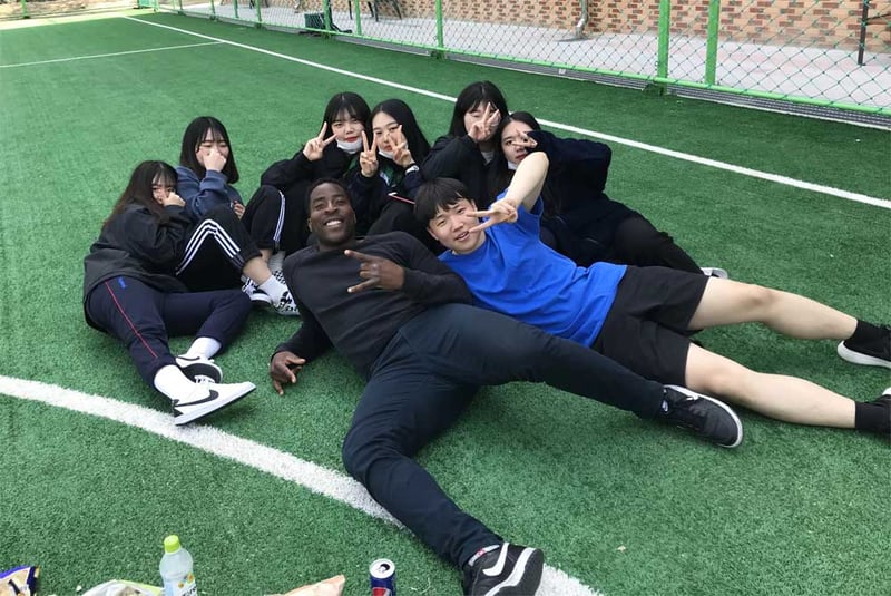Teaching English in Korea: Private vs. Public Schools, What's Better?