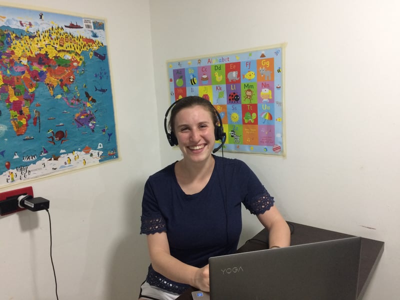 My Typical Weekly Schedule Teaching English in Colombia at a School, Online, & Privately