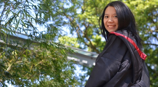 Top 3 Reasons to Get TEFL Certified Over the Summer So You Can Teach Abroad Right After College Graduation
