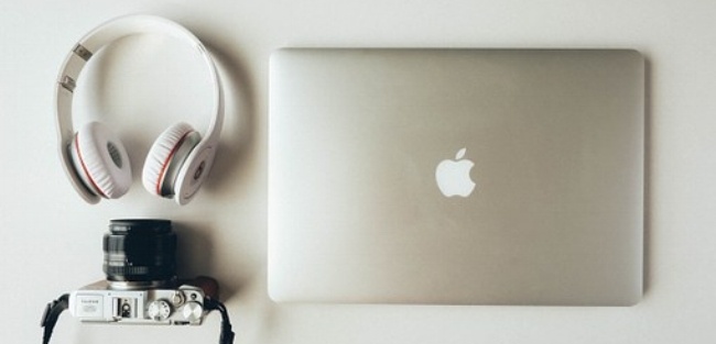 Top 10 Must Bring Travel Gadgets
