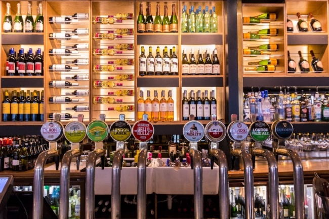 Worldly Watering Holes: English Teachers & ITA Staff Pick Their Favorite Bars Around the Globe