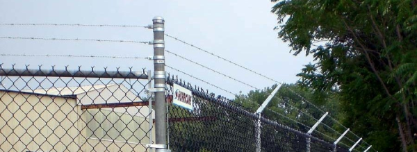 Barbwire fencing, hurricane fence, richmond barb wire fence, rva fence, barb wire fencing richmond