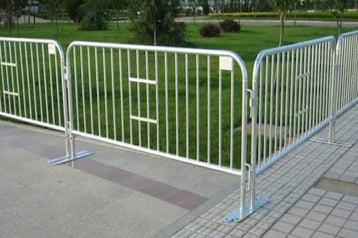 steel barricade can be positioned to provide security and crowd control during events steel barricade can be positioned to provide security and crowd control during events