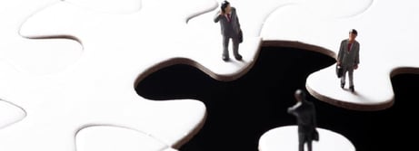 評価データの紛失、パスワードの流出……人事評価の落とし穴