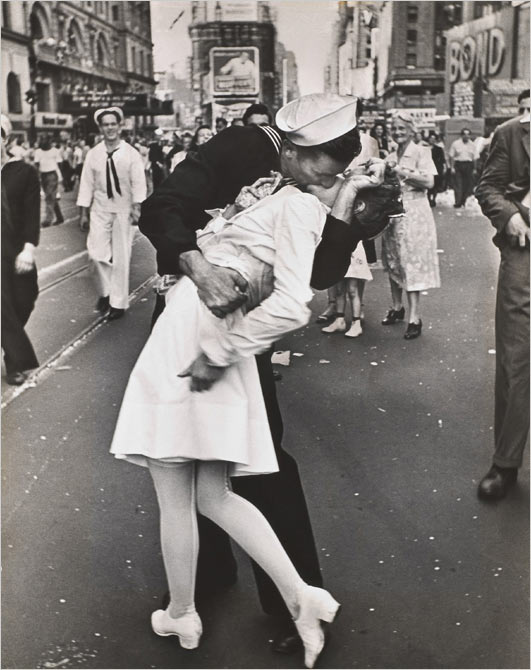 Photograph of Wife Carrying Double Amputee Marine Husband Warms Hearts Everywhere