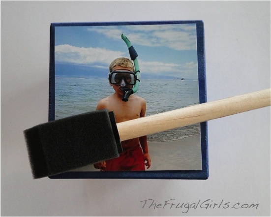 6 DIY Projects Perfect for the Holidays After Scanning Photos