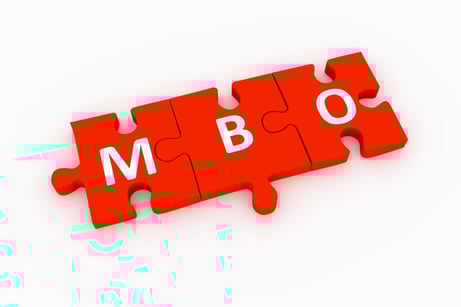 【ビジネス用語】MBOとは？目標設定や評価におけるOKRとの違い