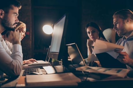 残業が基本のマーケティング・デザイン現場の働き方改革を考える