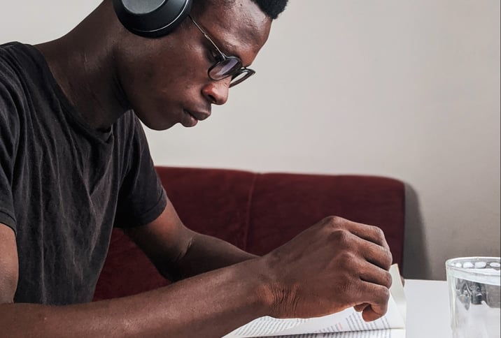 10-reads-watches-listens-to-motivate-you