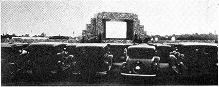 450px-First_drive-in_theater_Camden_NJ_1933