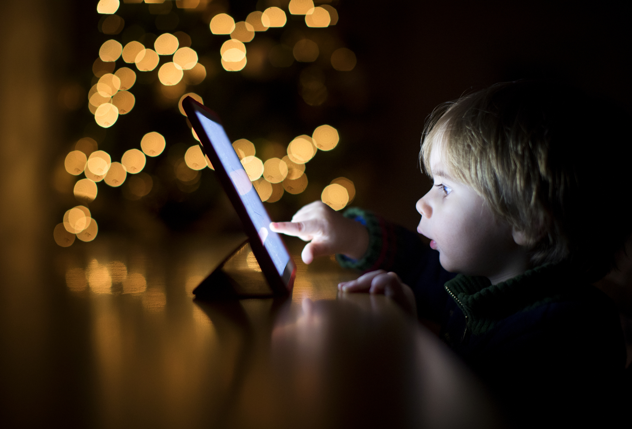 Children and Technology: Positive and Negative Effects