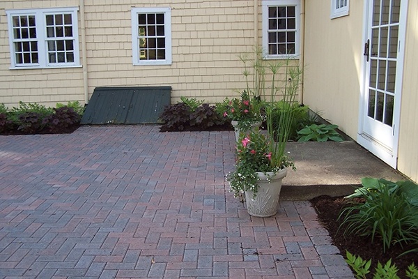 9-Community-Outreach-5-17-12-Dwight_Derby_House.jpg