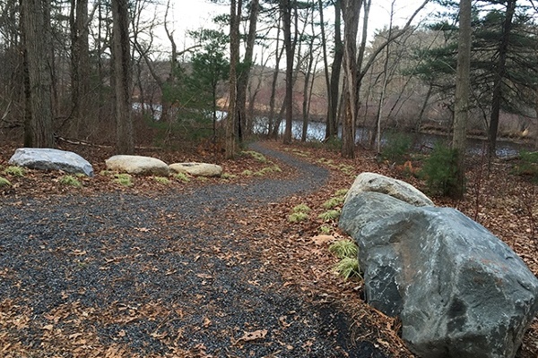 25-Canoe-Portage