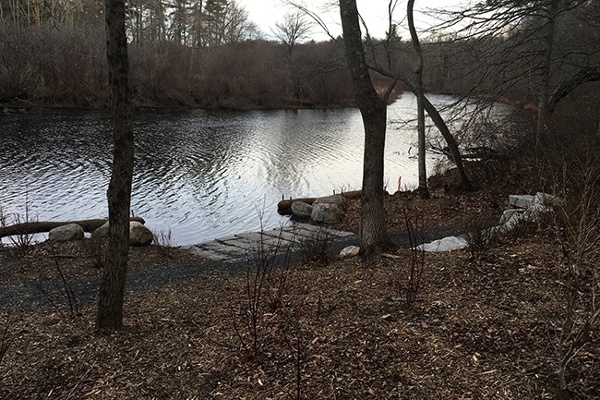 26-Canoe-Portage